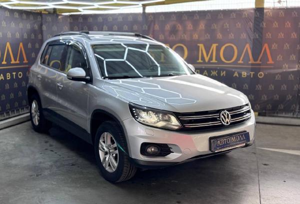 Volkswagen Tiguan, 2015 год выпуска с двигателем Бензин, 52 636 BYN в г. Брест