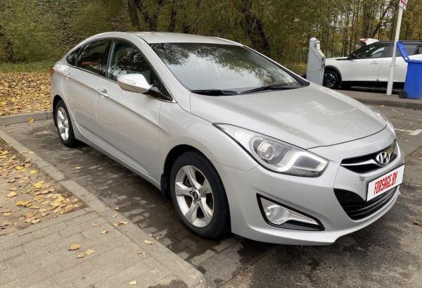 Hyundai i40, 2014 год выпуска с двигателем Бензин, 38 933 BYN в г. Минск