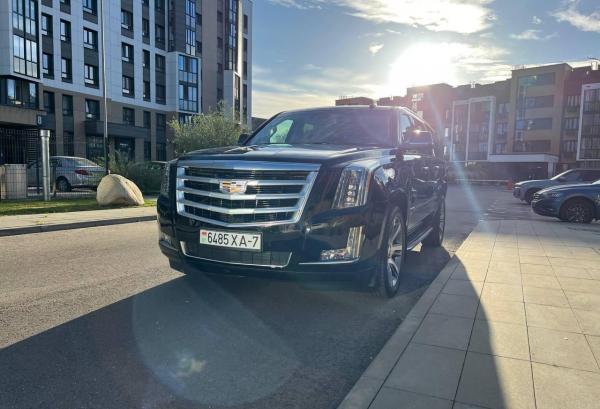 Cadillac Escalade, 2018 год выпуска с двигателем Бензин, 214 540 BYN в г. Минск