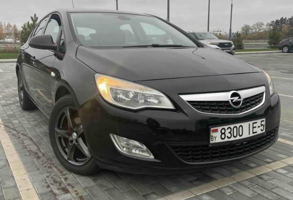 Opel Astra, 2010 год выпуска с двигателем Бензин, 26 413 BYN в г. Минск