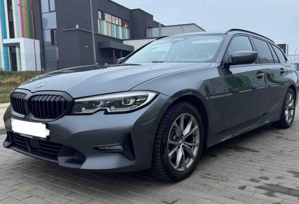 BMW 3 серия, 2018 год выпуска с двигателем Дизель, 102 477 BYN в г. Минск