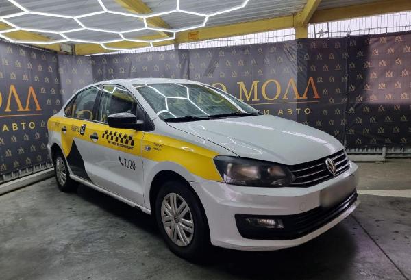 Volkswagen Polo, 2017 год выпуска с двигателем Бензин, 33 147 BYN в г. Брест