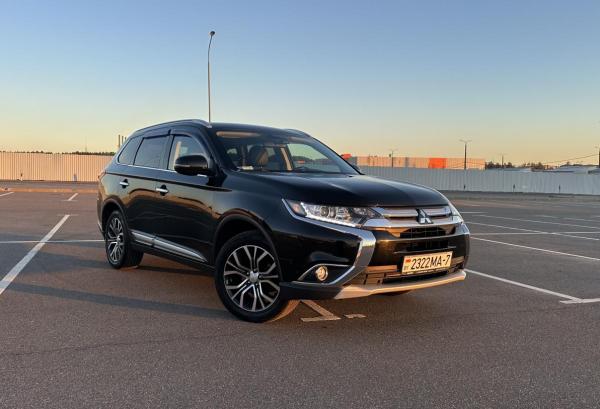 Mitsubishi Outlander, 2015 год выпуска с двигателем Бензин, 64 266 BYN в г. Минск