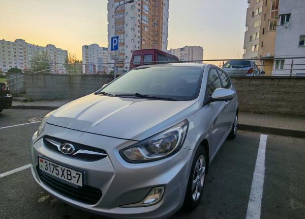 Hyundai Solaris, 2013 год выпуска с двигателем Бензин, 27 339 BYN в г. Минск