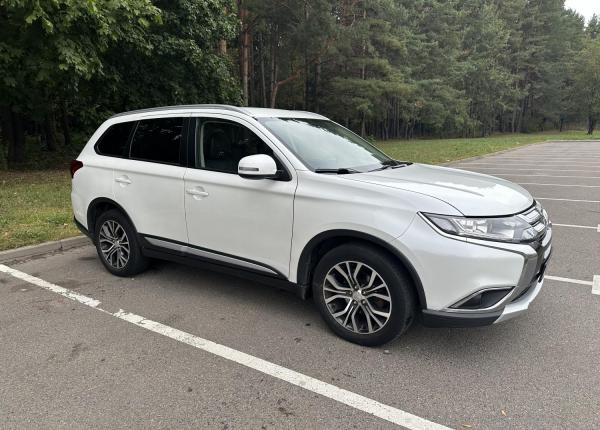 Mitsubishi Outlander, 2018 год выпуска с двигателем Бензин, 81 420 BYN в г. Минск