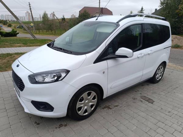 Ford Tourneo Courier, 2020 год выпуска с двигателем Дизель, 43 766 BYN в г. Минск