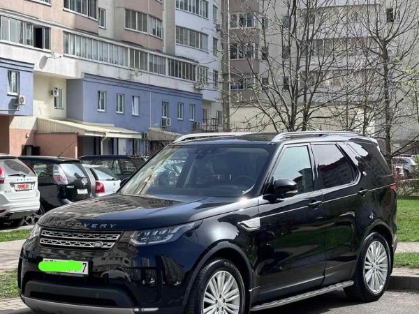 Land Rover Discovery, 2018 год выпуска с двигателем Дизель, 133 338 BYN в г. Минск