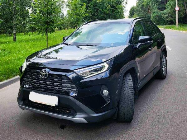 Toyota RAV4, 2021 год выпуска с двигателем Бензин, 123 461 BYN в г. Минск