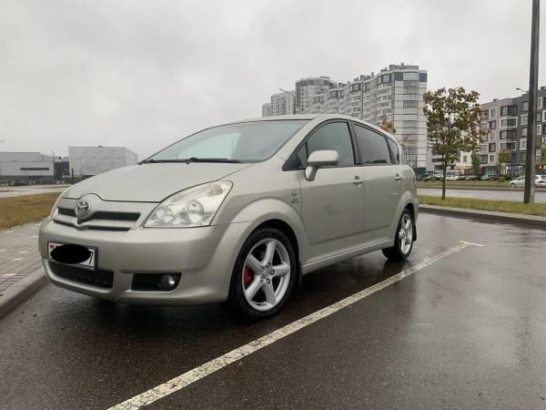 Toyota Corolla Verso, 2006 год выпуска с двигателем Дизель, 28 389 BYN в г. Минск