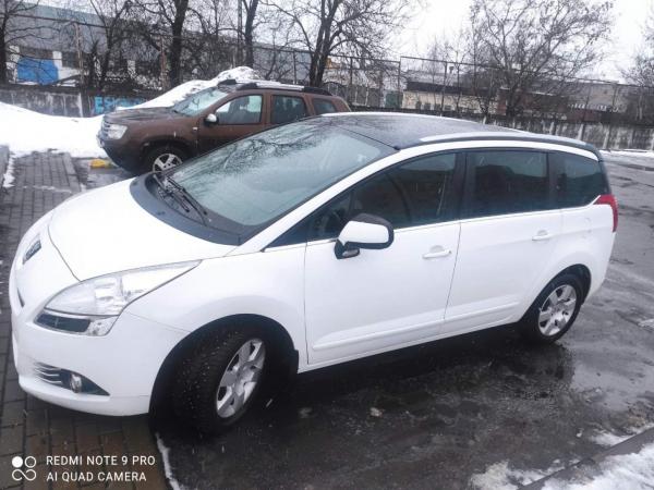 Peugeot 5008, 2013 год выпуска с двигателем Дизель, 37 890 BYN в г. Минск