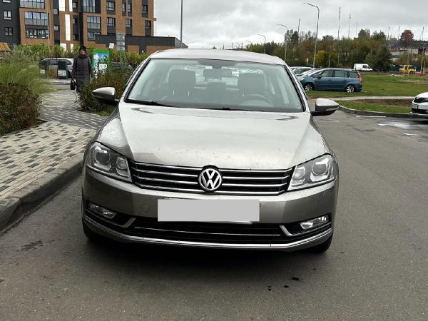 Volkswagen Passat, 2012 год выпуска с двигателем Бензин, 37 416 BYN в г. Минск