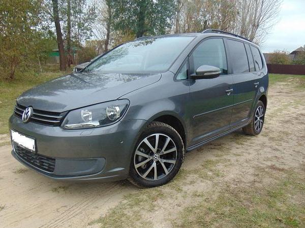 Volkswagen Touran, 2011 год выпуска с двигателем Дизель, 36 290 BYN в г. Бобруйск