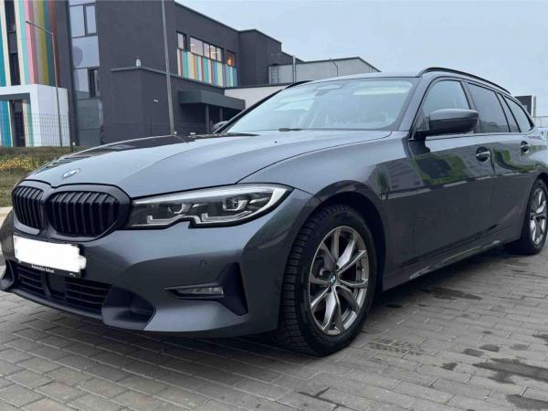 BMW 3 серия, 2018 год выпуска с двигателем Дизель, 102 477 BYN в г. Минск