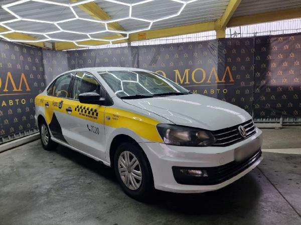 Volkswagen Polo, 2017 год выпуска с двигателем Бензин, 33 667 BYN в г. Брест