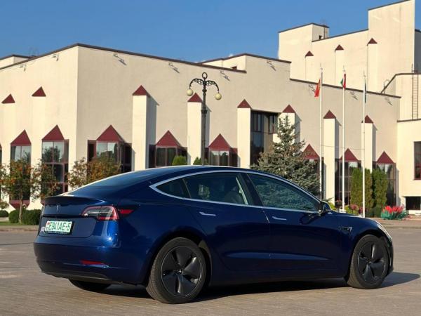 Tesla Model 3, 2019 год выпуска с двигателем Электро, 72 841 BYN в г. Молодечно