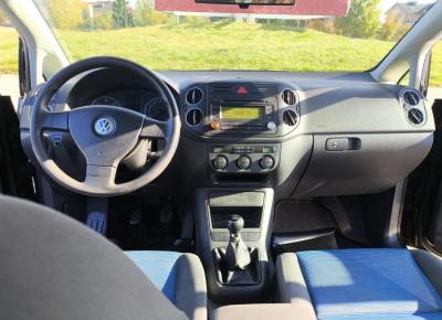 Фото Volkswagen Golf Plus