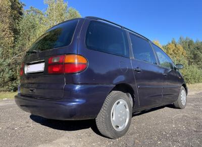 Фото Volkswagen Sharan