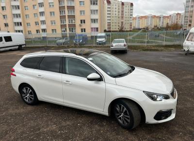 Фото Peugeot 308