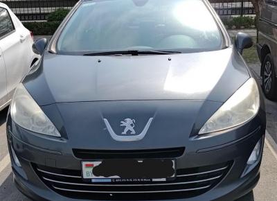 Фото Peugeot 408