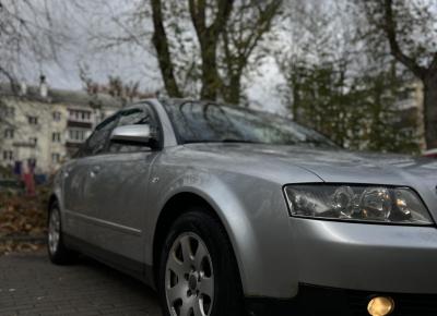 Фото Audi A4