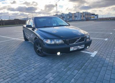 Фото Volvo S60