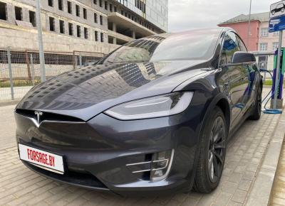 Фото Tesla Model X