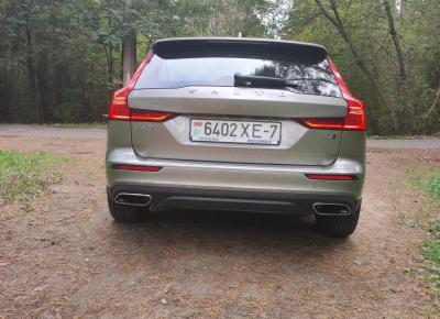 Фото Volvo V60 Cross Country