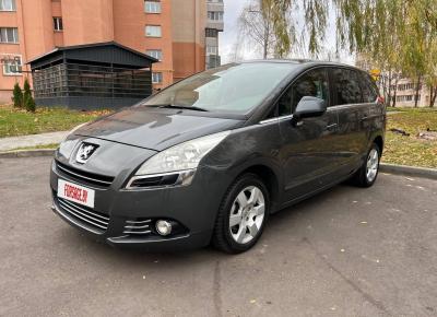 Фото Peugeot 5008