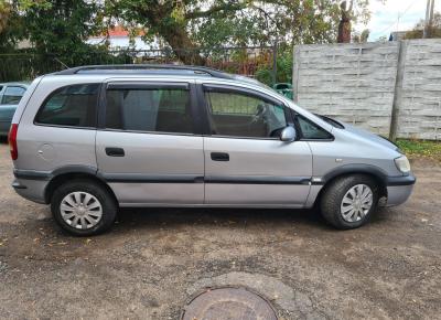 Фото Opel Zafira