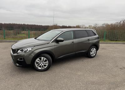 Фото Peugeot 5008