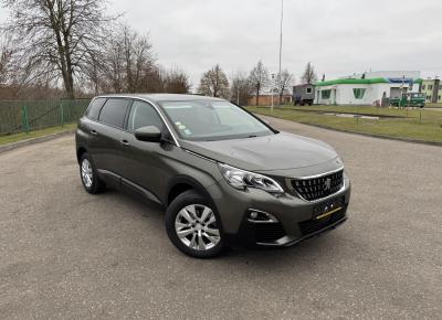 Фото Peugeot 5008