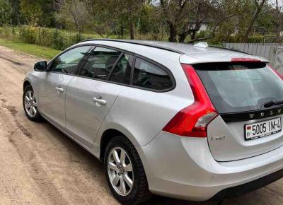 Фото Volvo V60