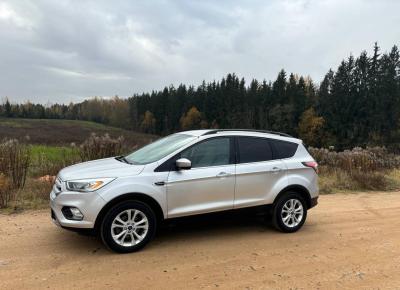 Фото Ford Escape