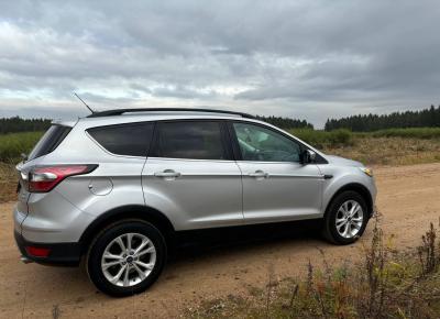 Фото Ford Escape