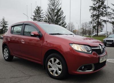 Фото Renault Sandero