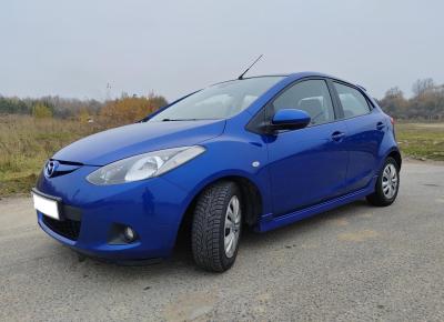 Фото Mazda 2