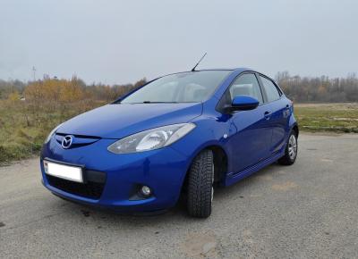 Фото Mazda 2