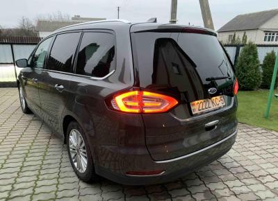 Фото Ford Galaxy