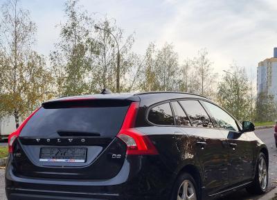 Фото Volvo V60