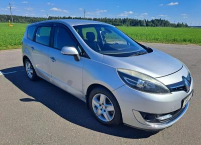 Фото Renault Scenic