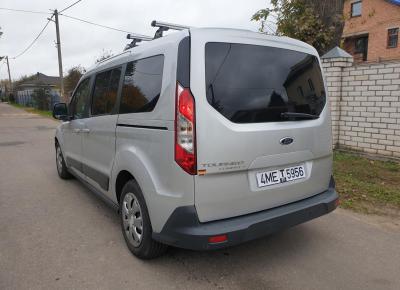 Фото Ford Tourneo Connect