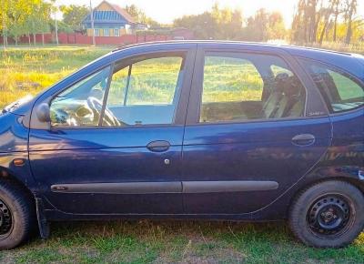 Фото Renault Scenic