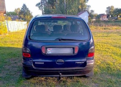 Фото Renault Scenic