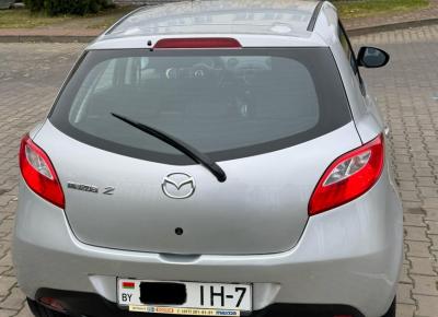 Фото Mazda 2