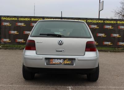 Фото Volkswagen Golf