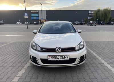 Фото Volkswagen Golf GTI