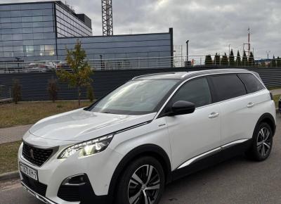 Фото Peugeot 5008