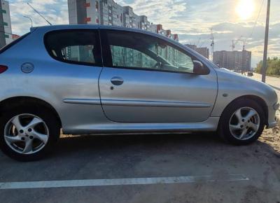 Фото Peugeot 206