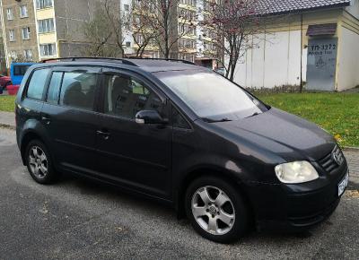 Фото Volkswagen Touran