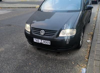 Фото Volkswagen Touran